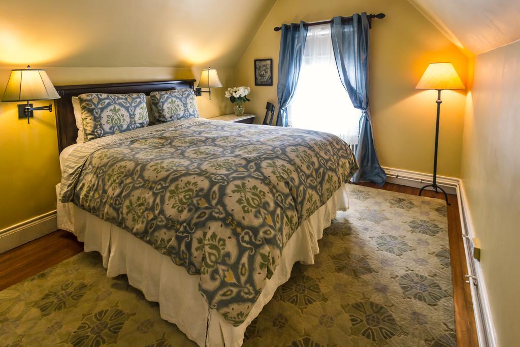 The Bertram Inn Brookline Extérieur photo