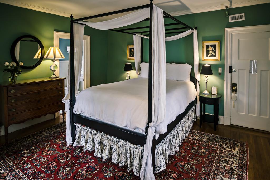 The Bertram Inn Brookline Extérieur photo